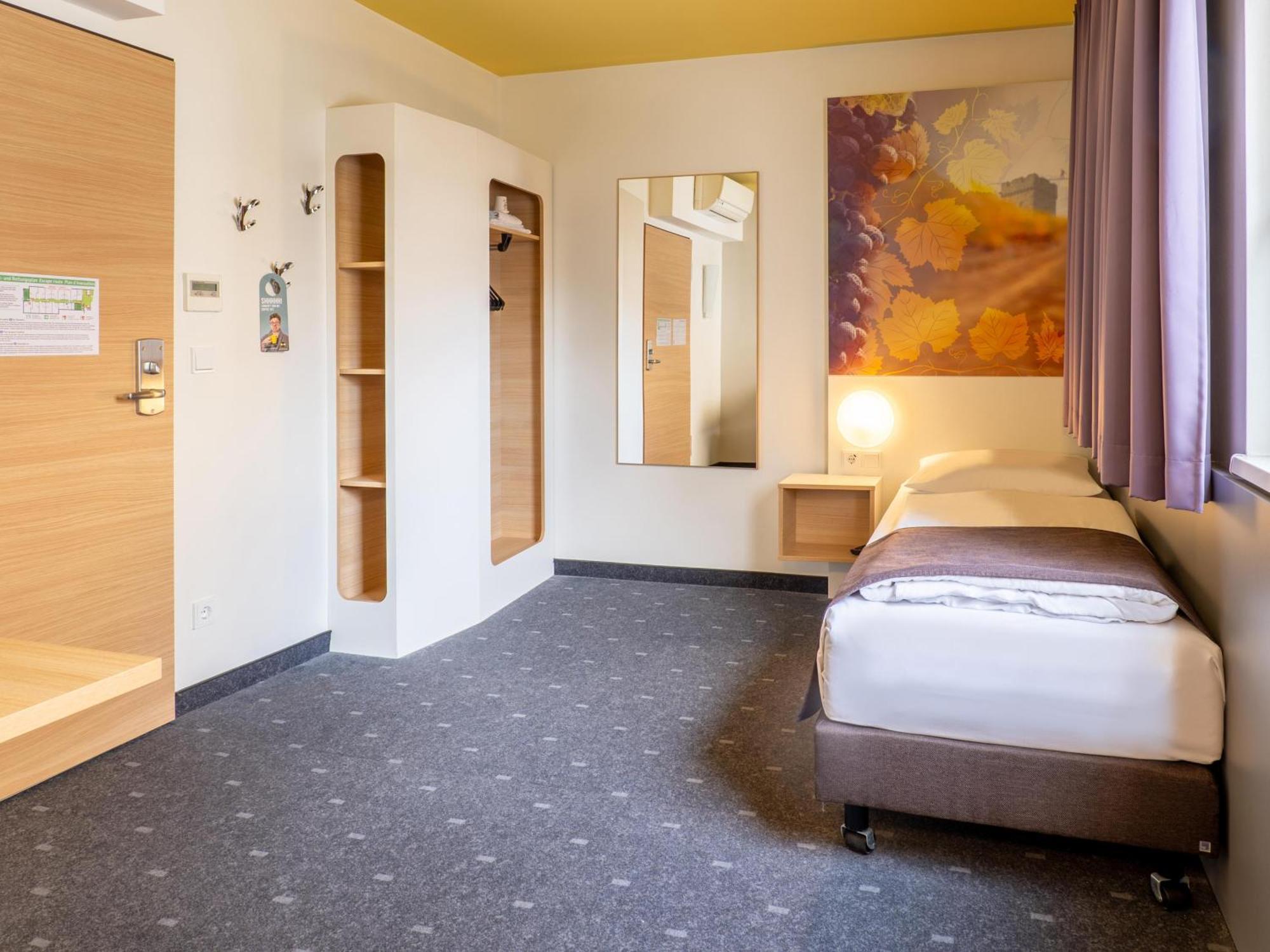 B&B Hotel ไฮล์บรอนน์ ภายนอก รูปภาพ