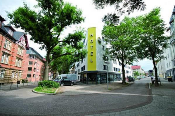 B&B Hotel ไฮล์บรอนน์ ภายนอก รูปภาพ