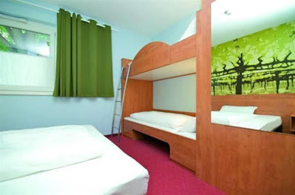 B&B Hotel ไฮล์บรอนน์ ภายนอก รูปภาพ